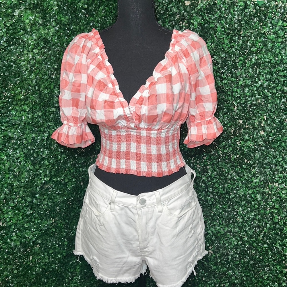 Bloomingdale’s exclusive AQUA puff sleeve top
